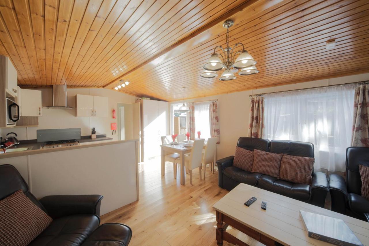 Willow Lodge Суонидж Экстерьер фото