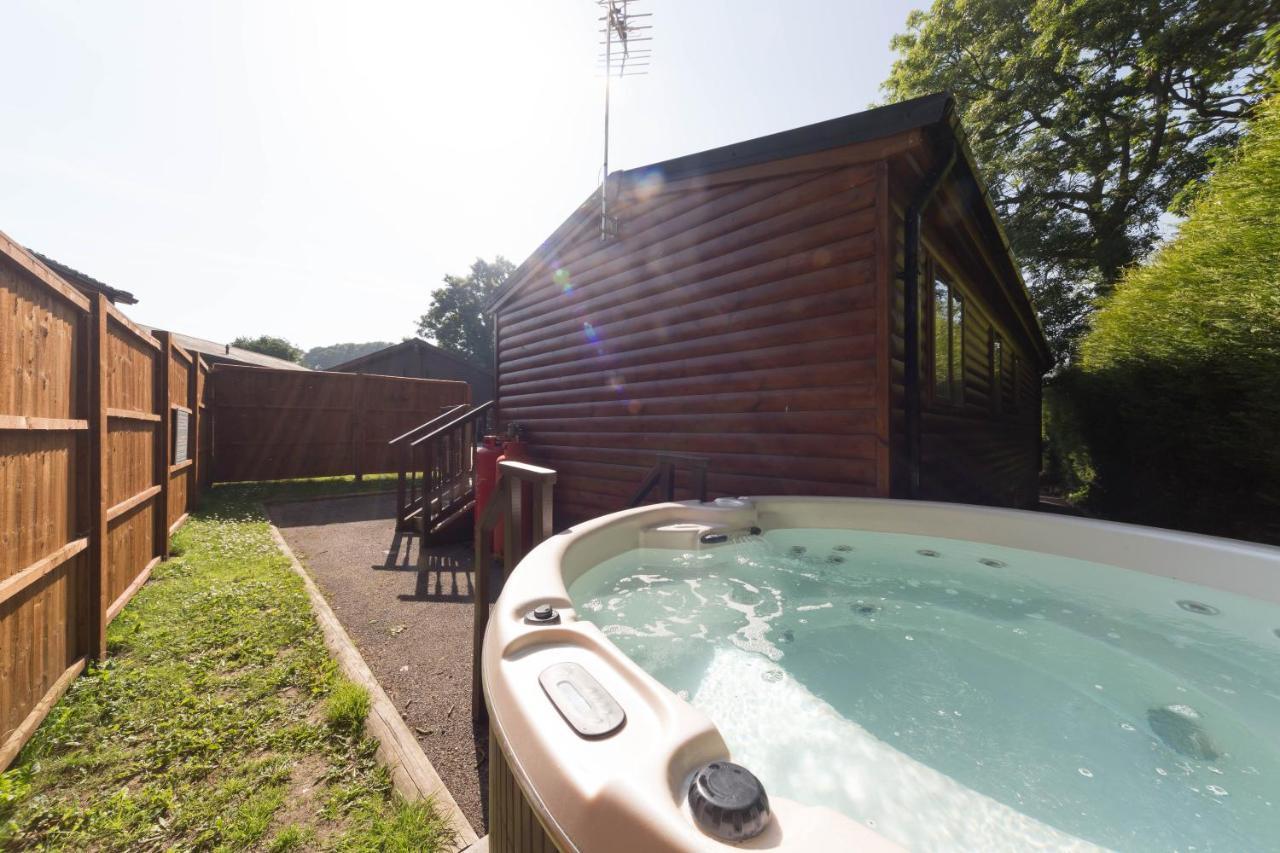 Willow Lodge Суонидж Экстерьер фото