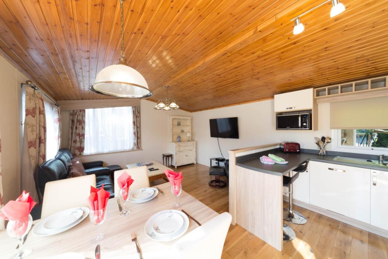 Willow Lodge Суонидж Экстерьер фото